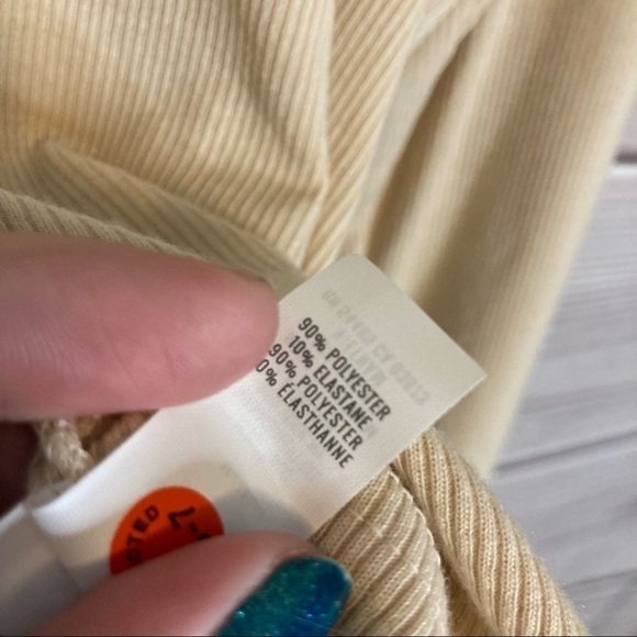 Aerie Offline Ribbed Long Sleeve Cropped T-shirt in Sandalwood - Picture 9 of 10